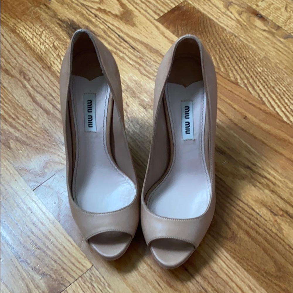 NWOT Miu Miu Open toe heels